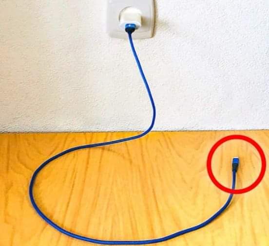 Never leave a charger in an outlet without your phone: I’ll expose the three major reasons